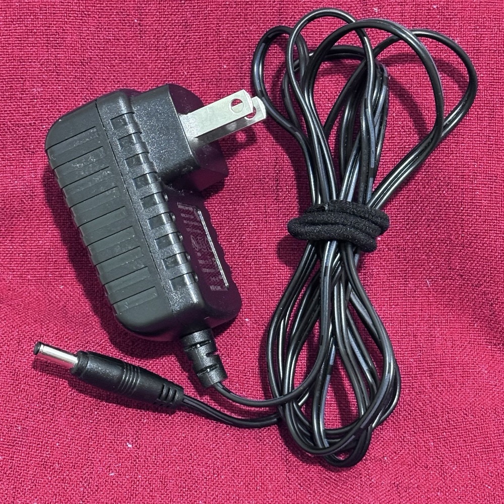 I.T.E. Switching Power Supply Model: XS-0721000H Input 100-240V Output 7.2V